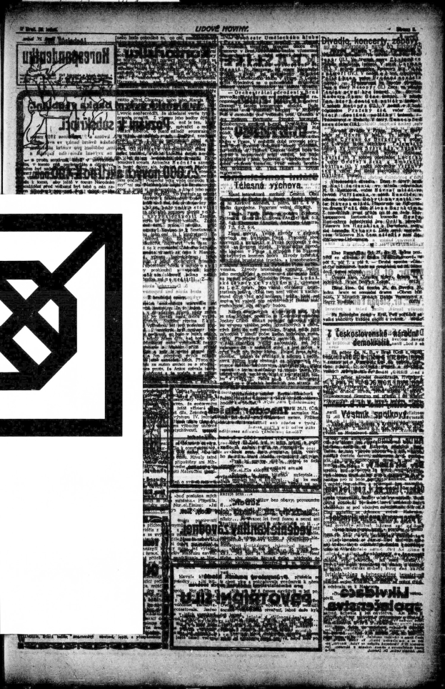 Schwarzes und weißes Bild einer deutschen Zeitungsvorderseite mit einem prominenten Hakenkreuz in der Mitte.