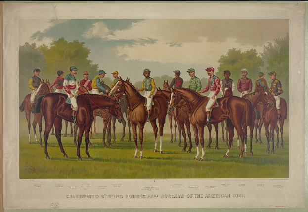 Eine Gruppe von Menschen auf Pferden auf einer grünen Wiese mit Bäumen und einem blauen Himmel, mit Text unten: "Feier der Siegerpferde und Jockeys des American Turf".