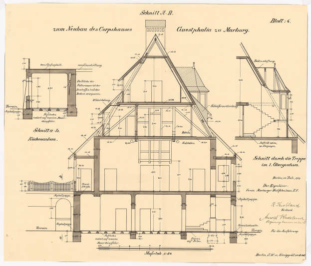 Schwarzes und weißes architektonisches Zeichnung eines Hauses mit zahlreichen Fenstern und einem Dach, das als erstes Haus in Deutschland bezeichnet wird, begleitet von detaillierten Plänen und Text.