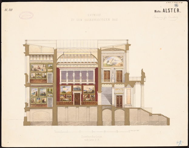 Ein detailliertes Bild einer Opernhausfassade, die zahlreiche Fenster, Türen und Säulen sowie farbenfrohe Wandmalereien zeigt, begleitet von beschreibendem Text.